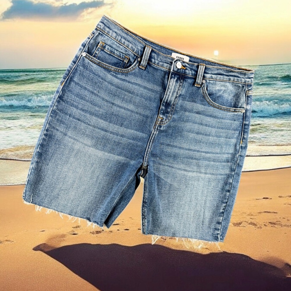 Ceros Denim Shorts Women‎ 32 Raw Hem Casual Blue Jean Shorts Beach Resort